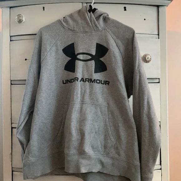 Under Armour Sweatshirt - Picture 1 of 3